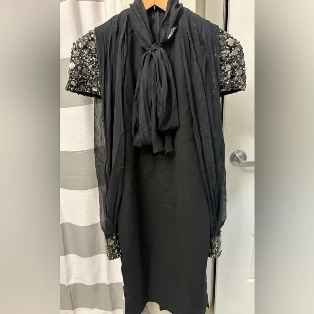 Badgley Mischka Black Crepe Chiffon Open Sleeve‎ Jeweled Bead Cuff Dress XS 0 2